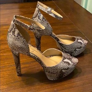 💎Jessica Simpson Peep Toe Snake Platform